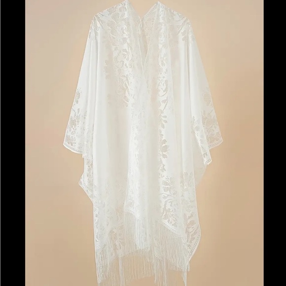 White Lace Boho Beach Cover-Up Wrap - Picture 6 of 7